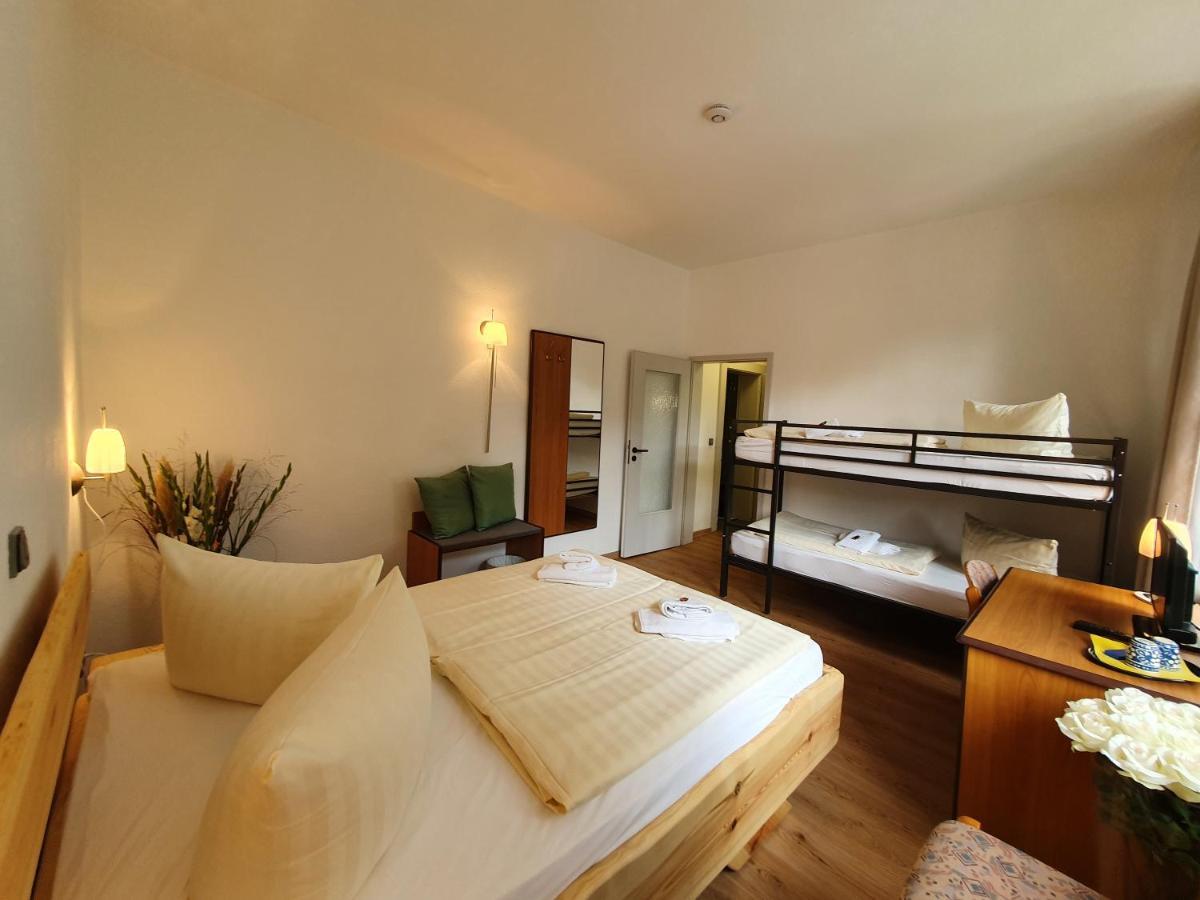 Waldhotel Am Berlin-schmoeckwitz 3* Berlijn